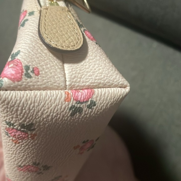 Floral Pink Women's Bag - Picture 5 of 7